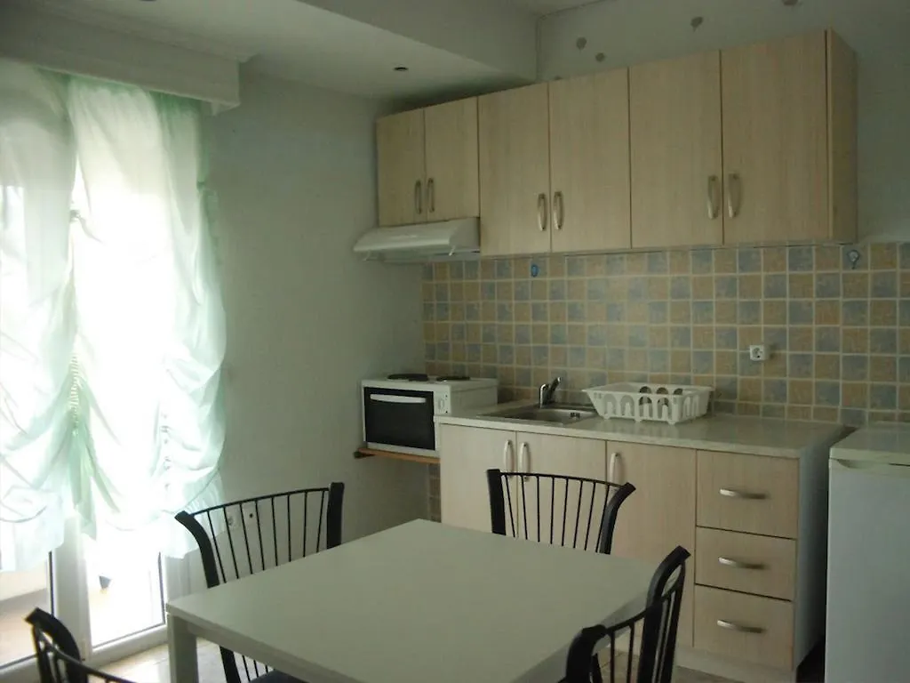 Blue Moon Apartments 尼亚米卡尼奥纳